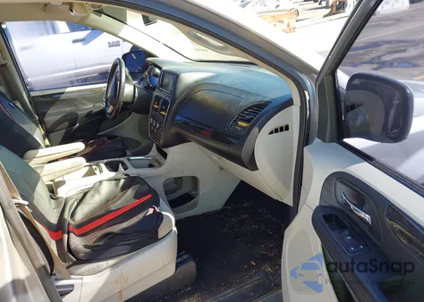 2013 Dodge Grand Caravan Sxt z USA, uszkodzony, nr VIN 2C4RDGCG3DR795795